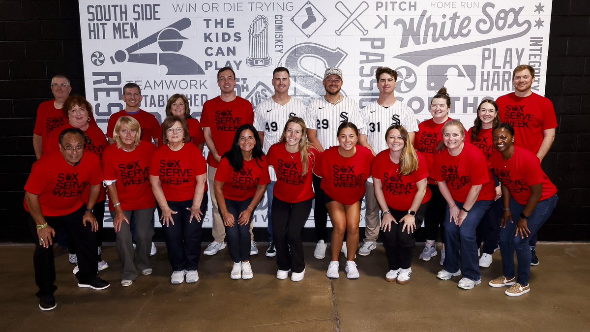 Sox Serve Week is off to a great start! ✨

Players Jordan Leasure, Ryan Noda and Grant Taylor joined front office staff to assemble comfort kits for children and families supported by Chicago Children’s Advocacy Center.