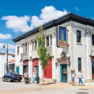 These United States: 13 Stories of Preservation, Community, and Our Shared History savingplaces.org/stories/these-… / <a href="/savingplaces/">Saving Places</a>