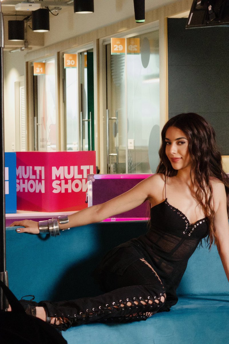 amarinasena's tweet image. Viram a novidade?!! 😁😍 Agora eu também sou APRESENTADORA e vou estar no @multishow dia 4 de agosto, na nova temporada do TVZ. Quem vai me ver ao vivo ein?