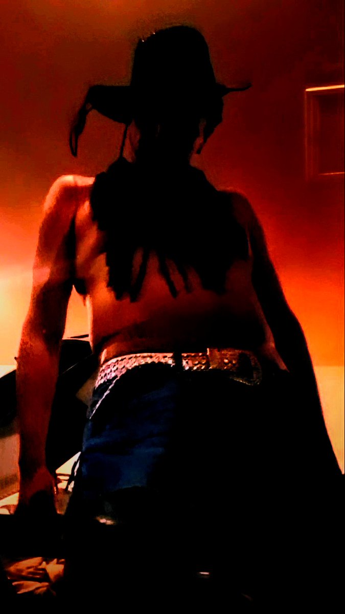 EGnite87's tweet photo. Who is this mysterious figure,,? #silhouette #gay #gaynative #cowboy https://t.co/kLjjbKriUB