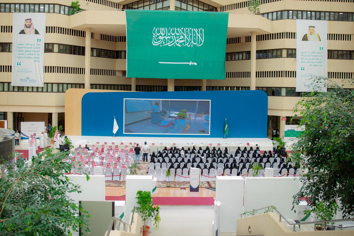 QassimUniv1's tweet photo. يتضمن 5 مسارات علمية مكثفة لمدة 3 أسابيع..

رعى سعادة رئيس #جامعة_القصيم أ.د. محمد بن فهد الشارخ حفل #برنامج_موهبة_الإثرائي_الأكاديمي 2025، الذي تستضيفه الجامعة بالتعاون مع مؤسسة الملك عبدالعزيز ورجاله للموهبة والإبداع، بمشاركة أكثر من 120 طالبًا وطالبة، ويقدَّم خلاله عدد من البرامج والأنشطة العلمية والمهارية، وذلك بحضور سعادة وكلاء الجامعة، في البهو الرئيس بالمدينة الجامعية.