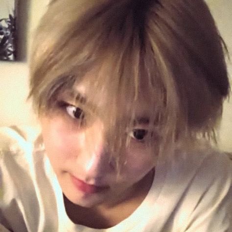 noircatwon's tweet image. i know he smells like baby powder