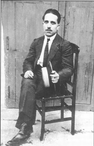 70 anys de la desaparició del mestre, escriptor i gramàtic Carles Salvador. Ací recorde aquell dia: 
👇👇👇👇

…rlallenguadelsvalencians.blogspot.com/2012/07/memori…