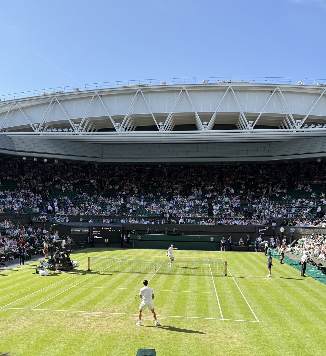 astro_timpeake's tweet image. Thank you @Wimbledon for some spectacular tennis and a very memorable day out. A chance for science and sport to collide. Great to catch up with @ProfBrianCox and Baroness Catherine Ashton. 

Good luck to everyone remaining in the tournament. Looking forward to more fantastic…