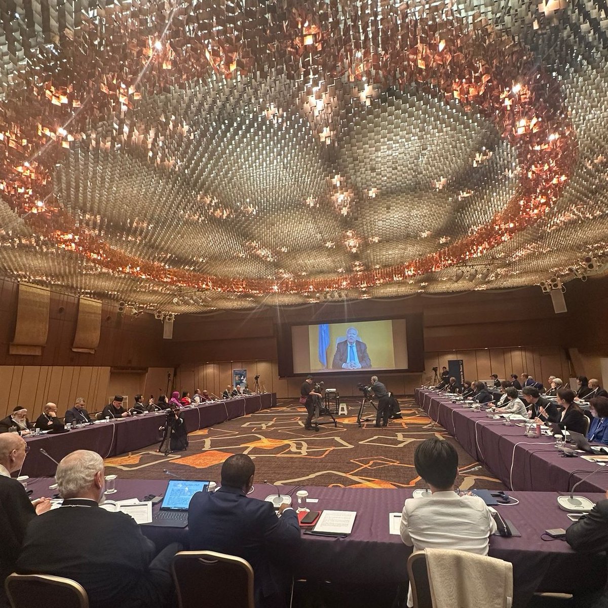 "All life is sacred." This core conviction resonated at the #TokyoPeaceRoundtable as religious leaders jointly called for unconditional ceasefires&amp;pledged to guide communities through the sacred journey of reconciliation. 👉The final statement: rfp.org/a-collective-c…