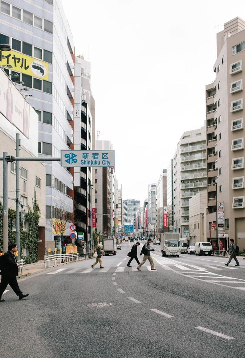 今日のメイク💄いつもと違う色に挑戦してみようかな？