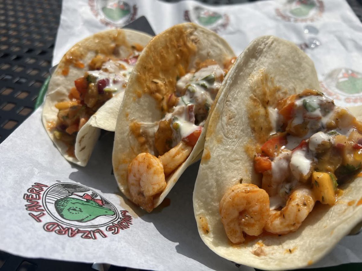 winkinglizard's tweet image. ๐ Summer Flavor Fest is HERE! ๐๐น๐ฅ
Our new Summer Flavor Fest Menu kicks off TODAY:
๐ Lemon Pepper Wing Sauce
๐ฅช Cuban Sandwich
๐ฅ Thai Peanut Chicken Salad
๐ Thai Peanut Chicken Sandwich
๐ฎ Caribbean Shrimp Tacos
๐ Bo-Man's Roman Smash Burger
winkinglizard.com/summer-2-speciโฆ