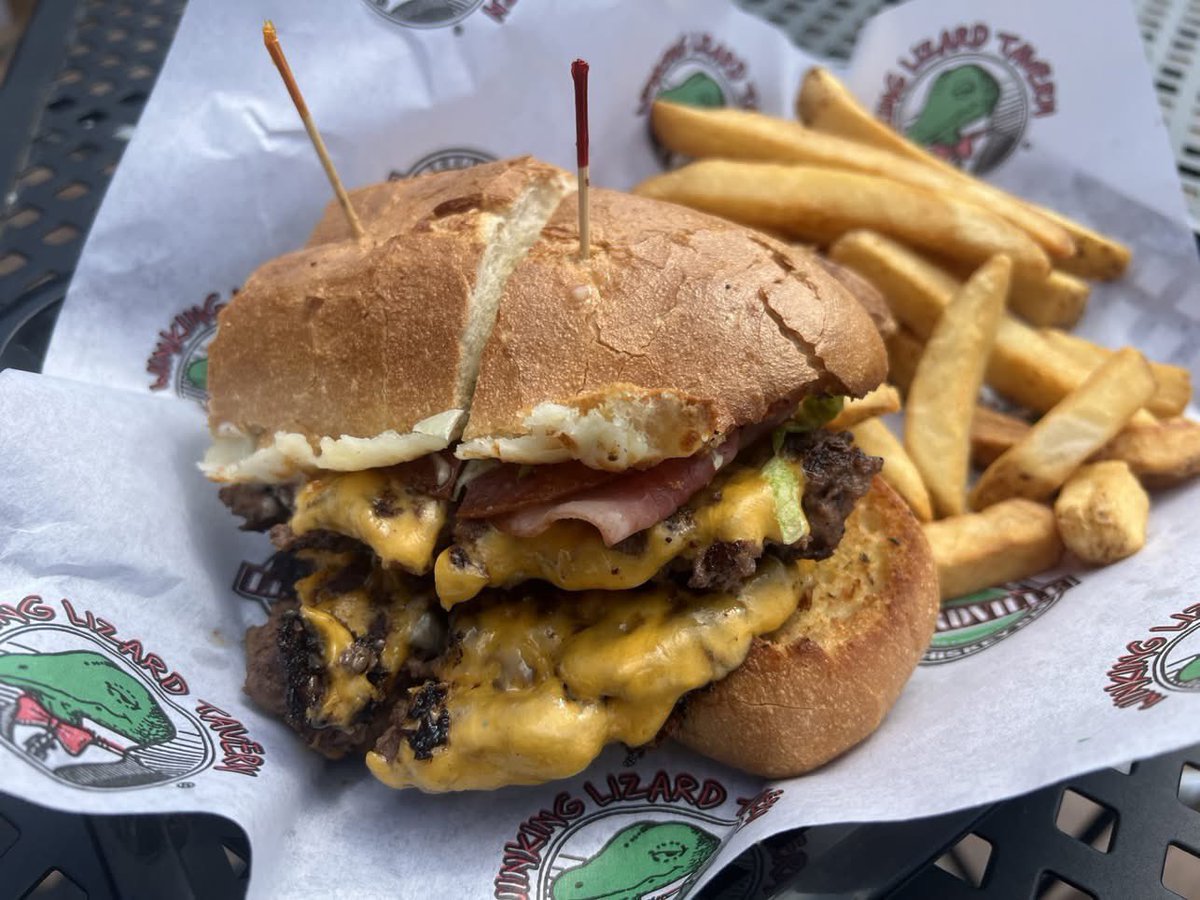 winkinglizard's tweet image. ๐ Summer Flavor Fest is HERE! ๐๐น๐ฅ
Our new Summer Flavor Fest Menu kicks off TODAY:
๐ Lemon Pepper Wing Sauce
๐ฅช Cuban Sandwich
๐ฅ Thai Peanut Chicken Salad
๐ Thai Peanut Chicken Sandwich
๐ฎ Caribbean Shrimp Tacos
๐ Bo-Man's Roman Smash Burger
winkinglizard.com/summer-2-speciโฆ