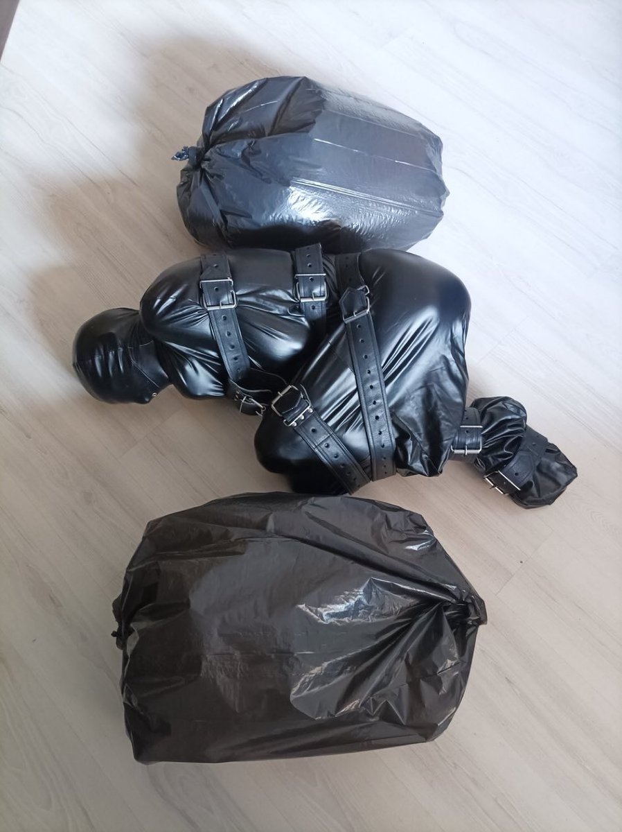A pile of trash 🚮 <a href="/Sphexz2/">Sphexz</a>