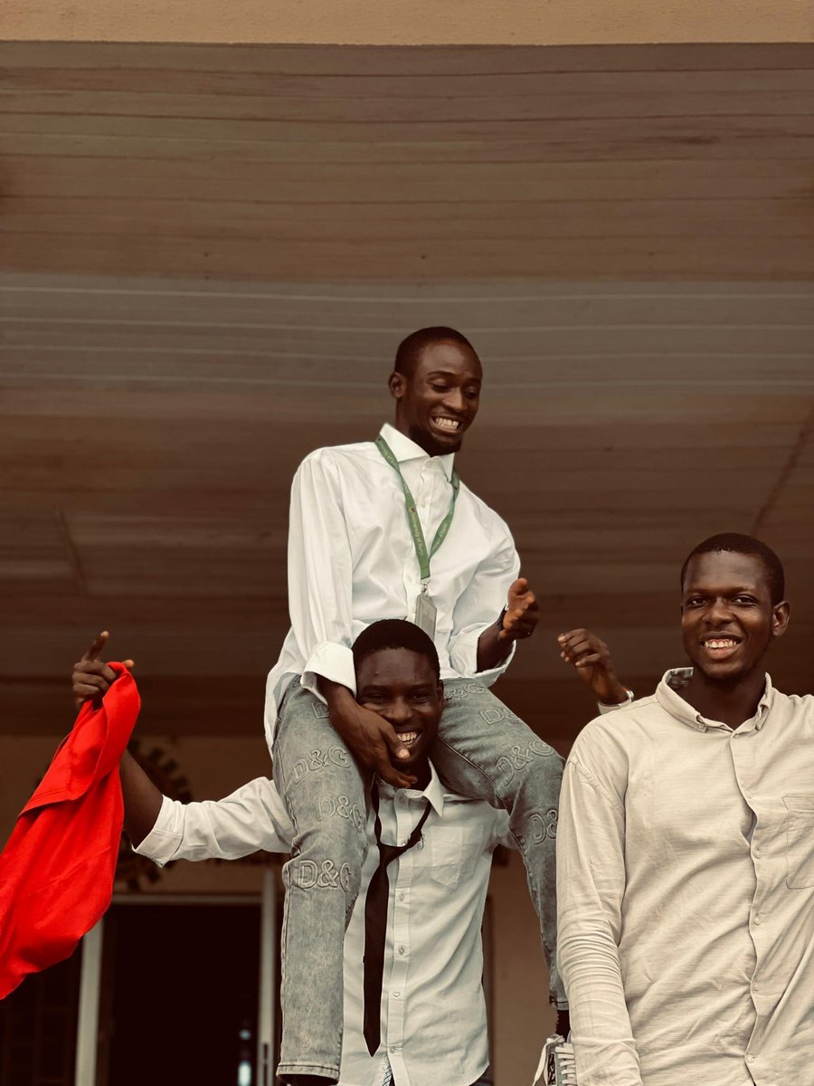 Signed out of the University of Ilorin today🥳💃
I feel thrilled 😌

What next?