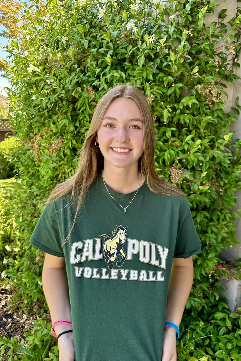 CalPolyVolley's tweet image. Meet freshman middle Charlotte Kelly ‼️🐎✅