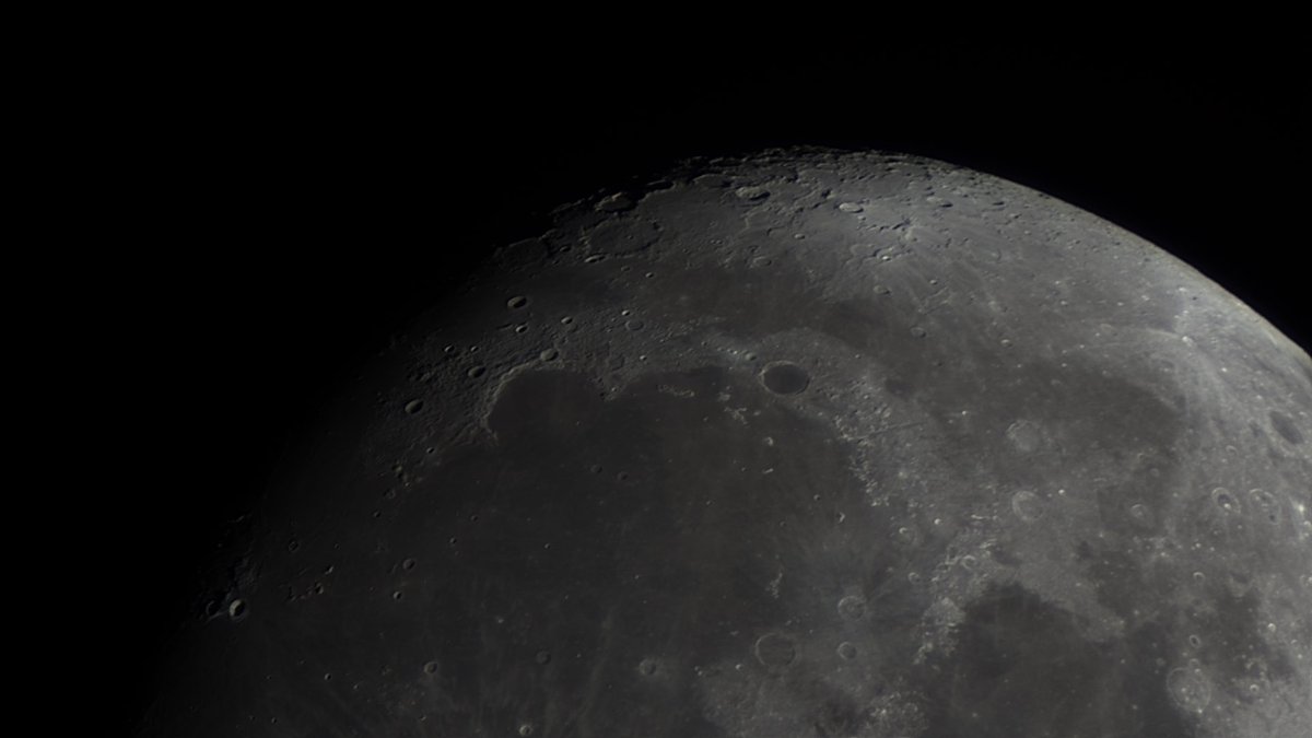 LisaBromfield's tweet image. Last night I had a play with Sharpcap’s live stacking feature…what a wonderful tool! These are straight from Sharpcap with no further edits. Equipment used was
W/O Zenithstar 71ED, QHY5iii462c, & HEQ5 mount.
#moon #astrophotography #space #spacephoto #sharpcap