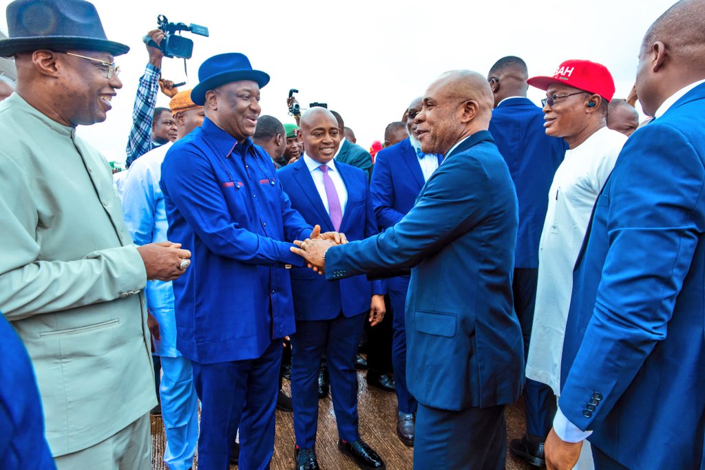 gbengasaka's tweet photo. The Hon. Minister of Aviation and Aerospace Development, Olorogun @fkeyamo, was in Enugu State earlier today to flag off the inaugural flight and operations of the State-owned airline, Enugu Air @enuguairline, which is currently being operated by XEJET @flyxejet.

The Hon. Minister was warmly received by the Executive Governor of Enugu State, Dr. Peter Mbah @PNMbah, members of the State Executive Council, distinguished leaders and elders of Enugu State, revered traditional rulers, and a vibrant crowd of enthusiastic citizens who gathered to witness this historic moment.