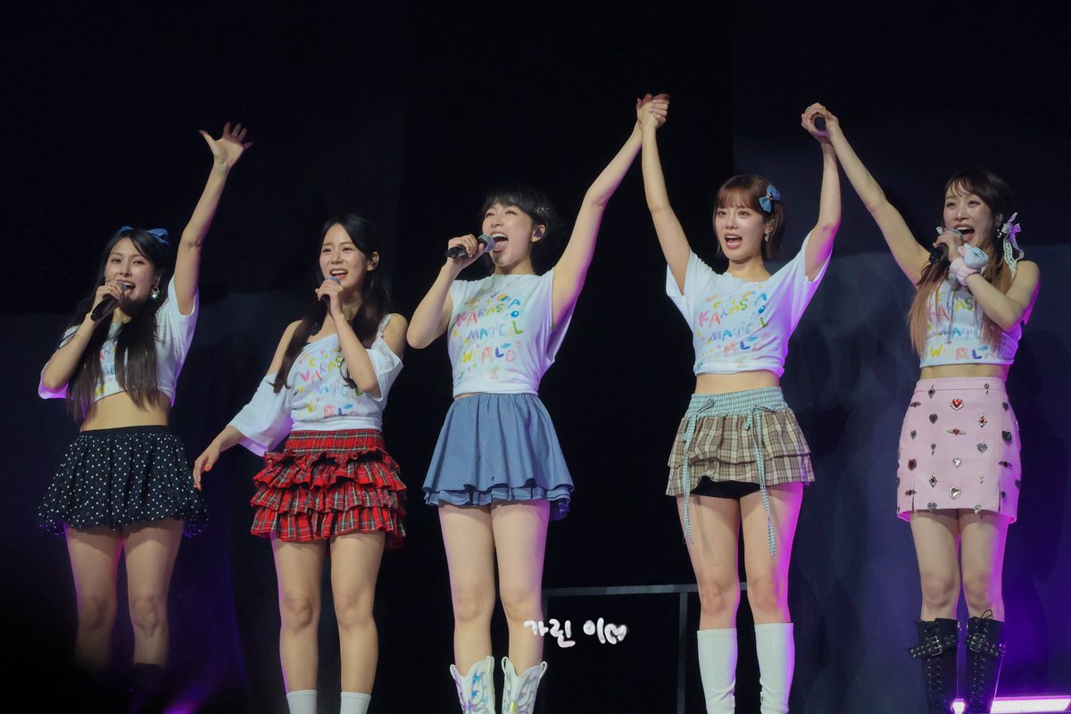 kirinkarinkirin's tweet photo. 250706 카라 KARASIA in Yokohama 

몸은 벌써 많이 힘들지만, 여러분이 기뻐해 준다면 힘낼 수 있어요.
여러분은 역시 제 보물이라서 언제나 소중히 해주고 싶어요.언제까지나 함께 있고 싶네요. 정말 감사해요.

-승연 마지막 멘트-
@gyuri88 @fateflysy @_911007 @kkangjji_0 @youngjijjang2ya https://t.co/BUgh2yhKYY