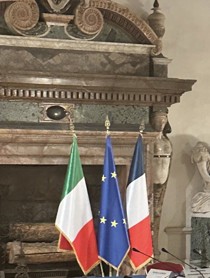 _ROCKinstitute's tweet photo. Un grand merci à Fabrizio Maria Romano, président de l’IREFI, et à Leonardo Mauretti, directeur du Centro Studi, pour leur accueil chaleureux et leur engagement lors du dîner célébrant les 10 ans de l’IREFI - Institut pour les Relations Economiques France-Italie.

Le R.O.C.K. INSTITUTE a eu l’honneur d’y être représenté par son président d’honneur Angelo Tofalo CEO AT Agency ainsi que par Btissam L. responsable de la cybersécurité au sein du comité scientifique.

Nous remercions également l’Ambassade de France en Italie pour la qualité de l’accueil et l’organisation exemplaire de cet événement.

Un moment fort de coopération stratégique et de consolidation des liens entre la France, l’Italie et les partenaires engagés.