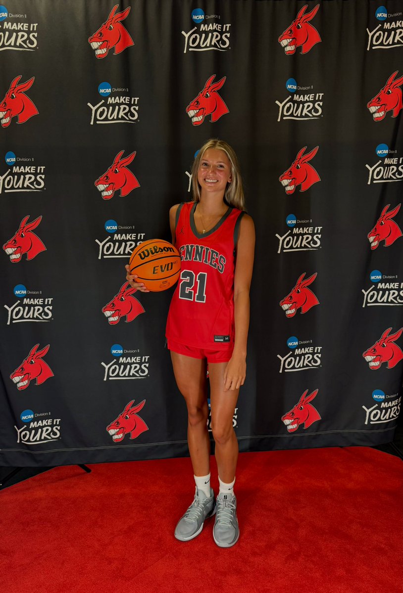 landri_schaffer's tweet image. Go Jennies?!❤️🤍 graceful to have an offer from UCM!
Thank you @UCMMULES