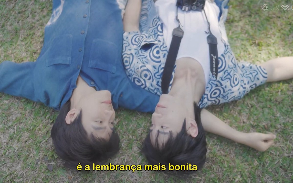 Elicost3's tweet photo. Eu não gostei do final,chorei tanto 😭, confesso que se ele tivesse ficado com o nankrai quando o tempo retrocede, ia ficar indignada, então se ele não pode ficar com o Victor, que ficasse sozinho,sei lá, viajando conhecendo o mundo, não precisava ir de arrasta
#iPromiseFinalEP https://t.co/Cc1ZFLzS8z