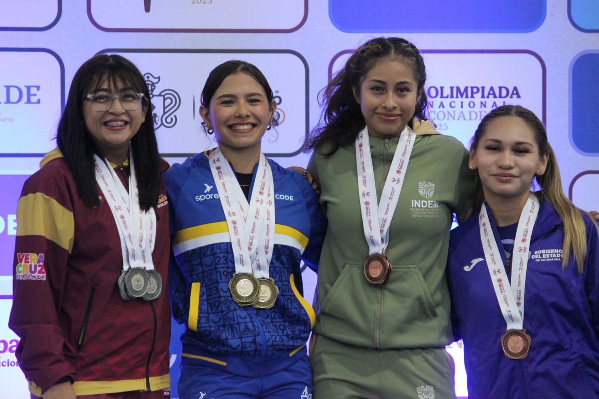 DiariodeMorelos's tweet photo. María Fernanda Alvarado sube al podio de la Olimpiada Nacional 2025, tras conseguir dos medallas de bronce. 

La pesista compitió en la categoría sub 23 en la división de los 49 kilos, donde logró las preseas en las pruebas de envión y total. 

#LaTierraQueNosUne
#INDEM https://t.co/jaufIUfvWu