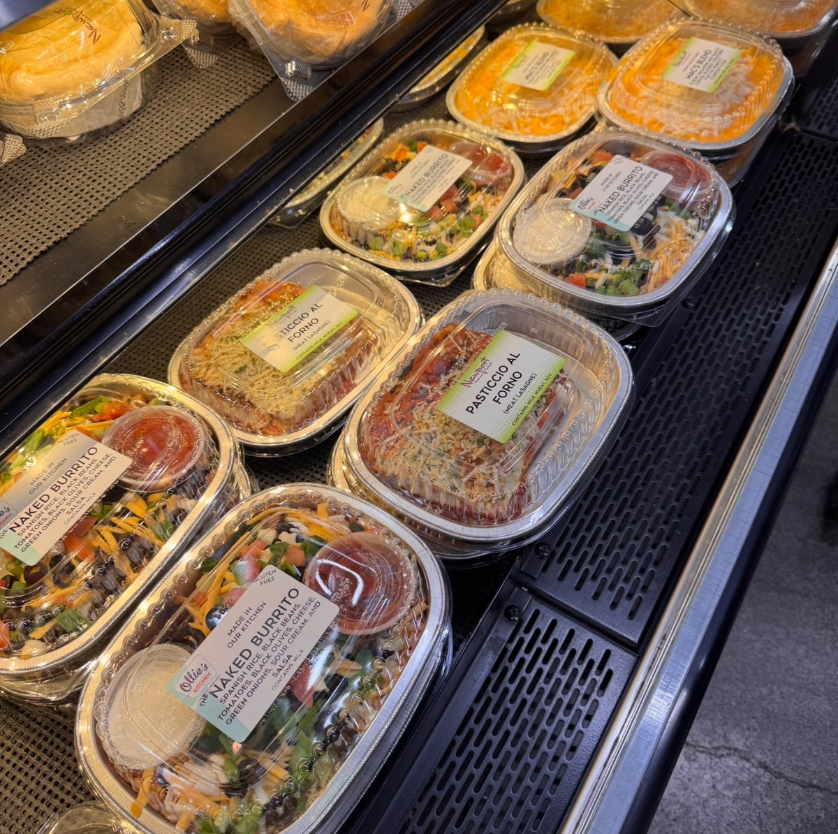 newportmarket's tweet photo. 🥗🌮 Hot day? Skip the stove.
Our deli is stocked with grab &amp; go meals made fresh daily. Quick, easy, and oh-so-tasty to make your Monday a breeze!

#NoCookingNeeded #GrabAndGo #NewportAveMarket #SummerMeals #BendOregon https://t.co/YZKHf8uQW0