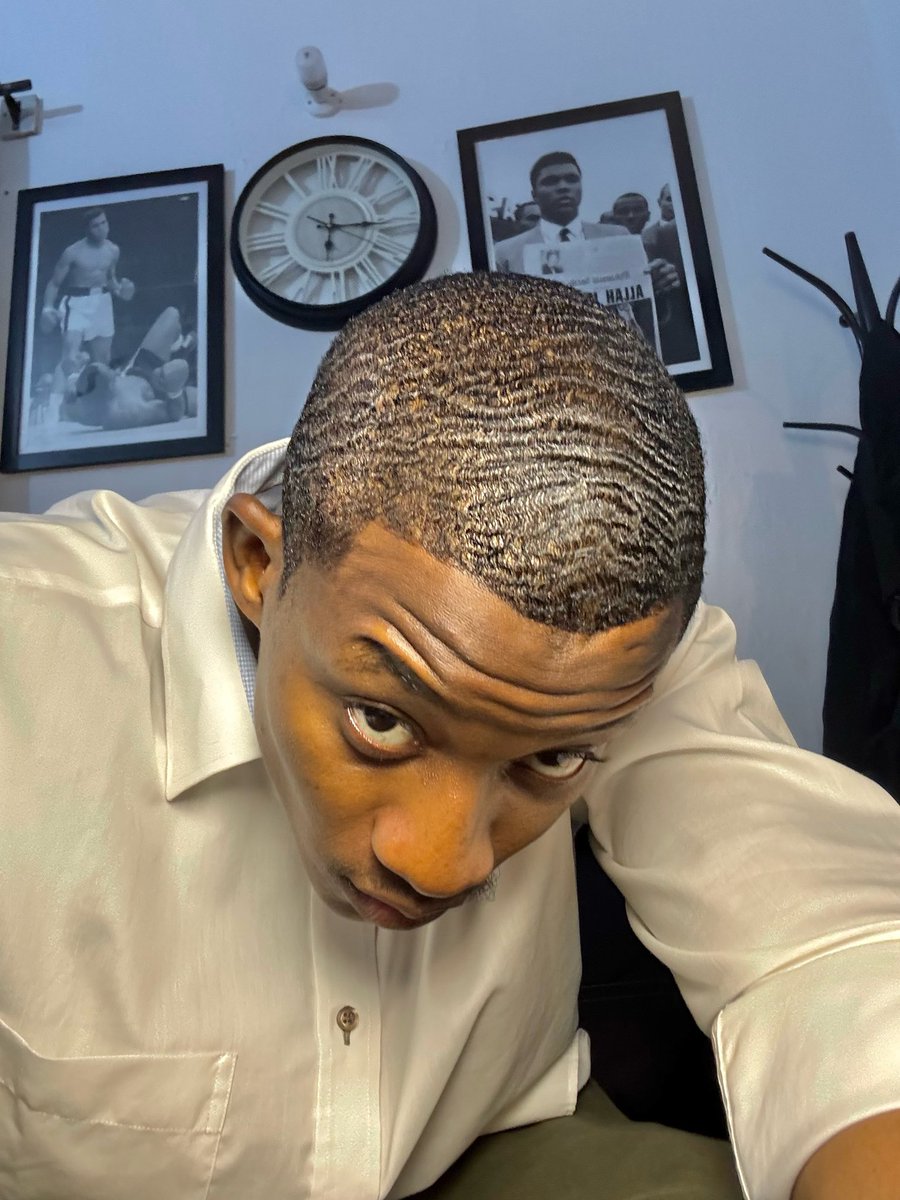 _saaleem's tweet image. I mistakenly took a picture on my front cam after a hair cut and I must say, I’d have to cover this hair when going to work tomorrow, make patient no go fall in love with doctor!