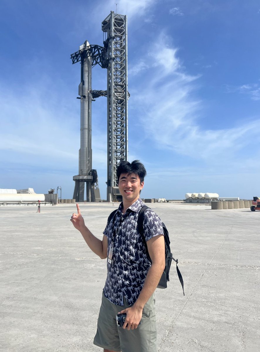 UCDavisCOE's tweet image. From watching SpaceX videos on YouTube to preparing himself for future orbit, Toby Li, aerospace science and engineering student at UC Davis, is making steps toward his astronaut dream. 🧑🚀
Read more: ow.ly/BRz350WlTSh
#UCDavisEngineering