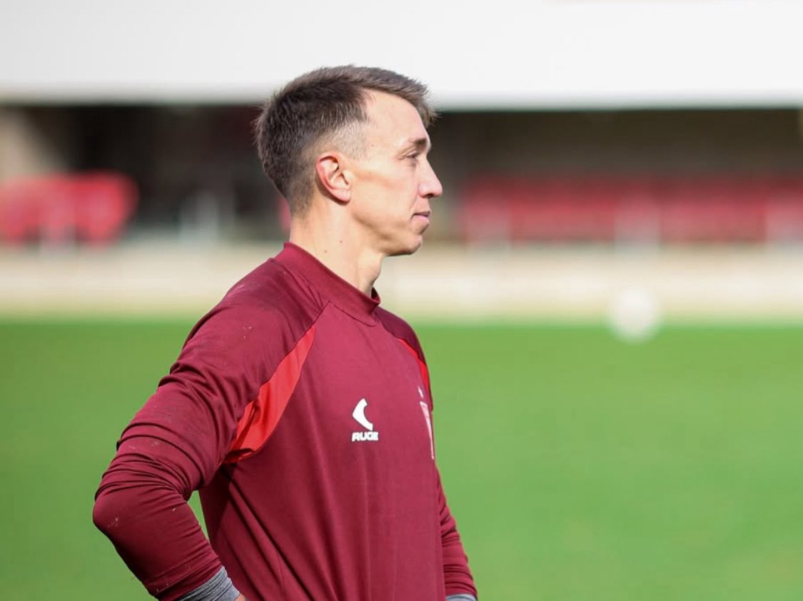 EliseoCastriIIo's tweet photo. #EDLP 🦁✅ Fernando Muslera utilizará la camiseta número “28” de Estudiantes. https://t.co/NkHji6canh