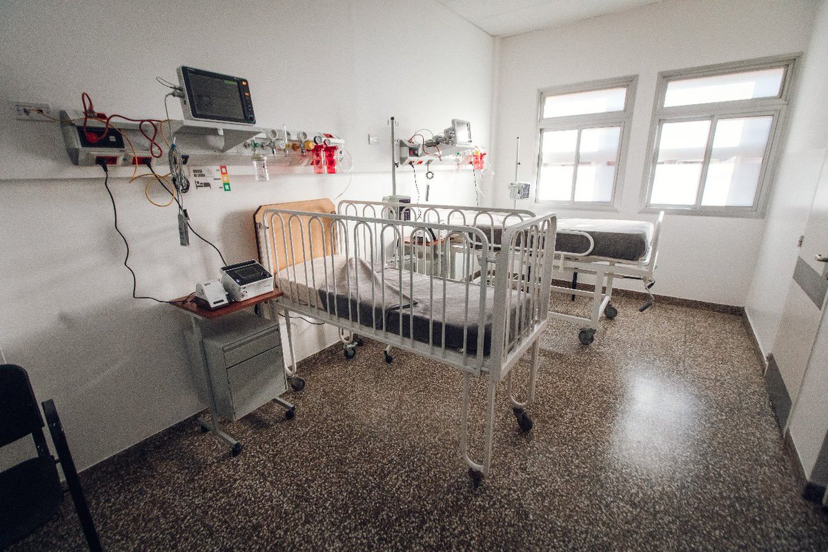 PasseriniOk's tweet photo. Más inversión para cuidar la salud de los cordobeses.

Con el gobernador @MartinLlaryora inauguramos una nueva unidad de cuidados intensivos en el Hospital de Niños, una obra muy importante para la atención pediátrica de la ciudad y otro gran paso en la modernización de la salud pública.