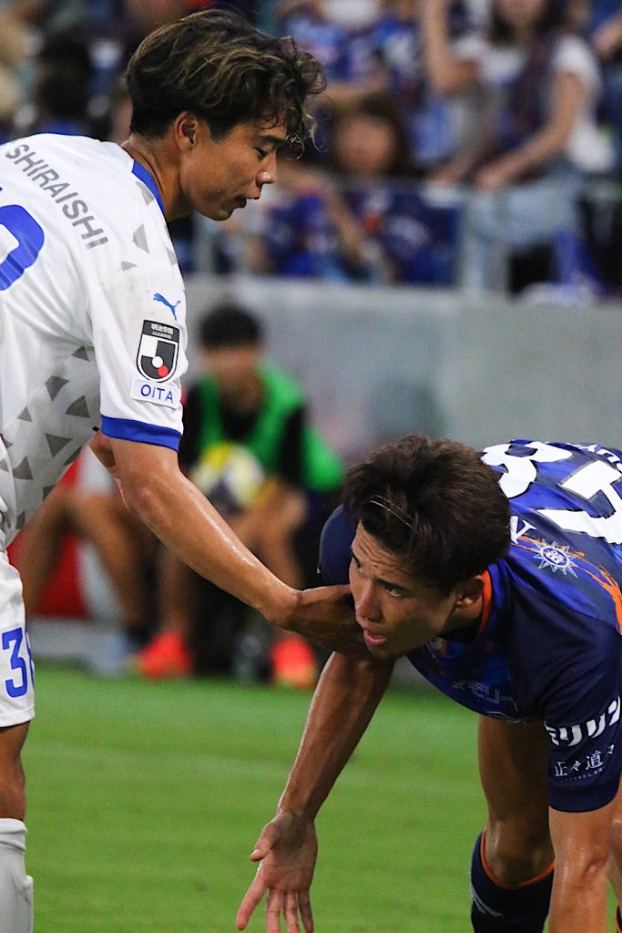 相手選手に手を差し伸べるシーンがとても好きなんだと思う