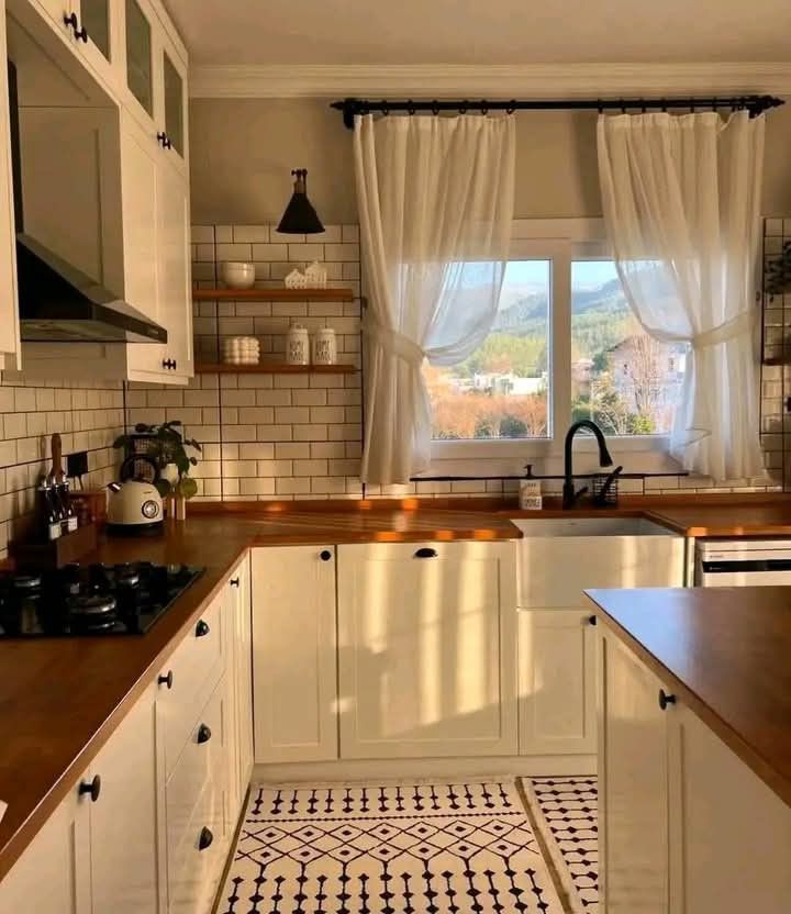 𝓐• (@fullofftearss) on Twitter photo 