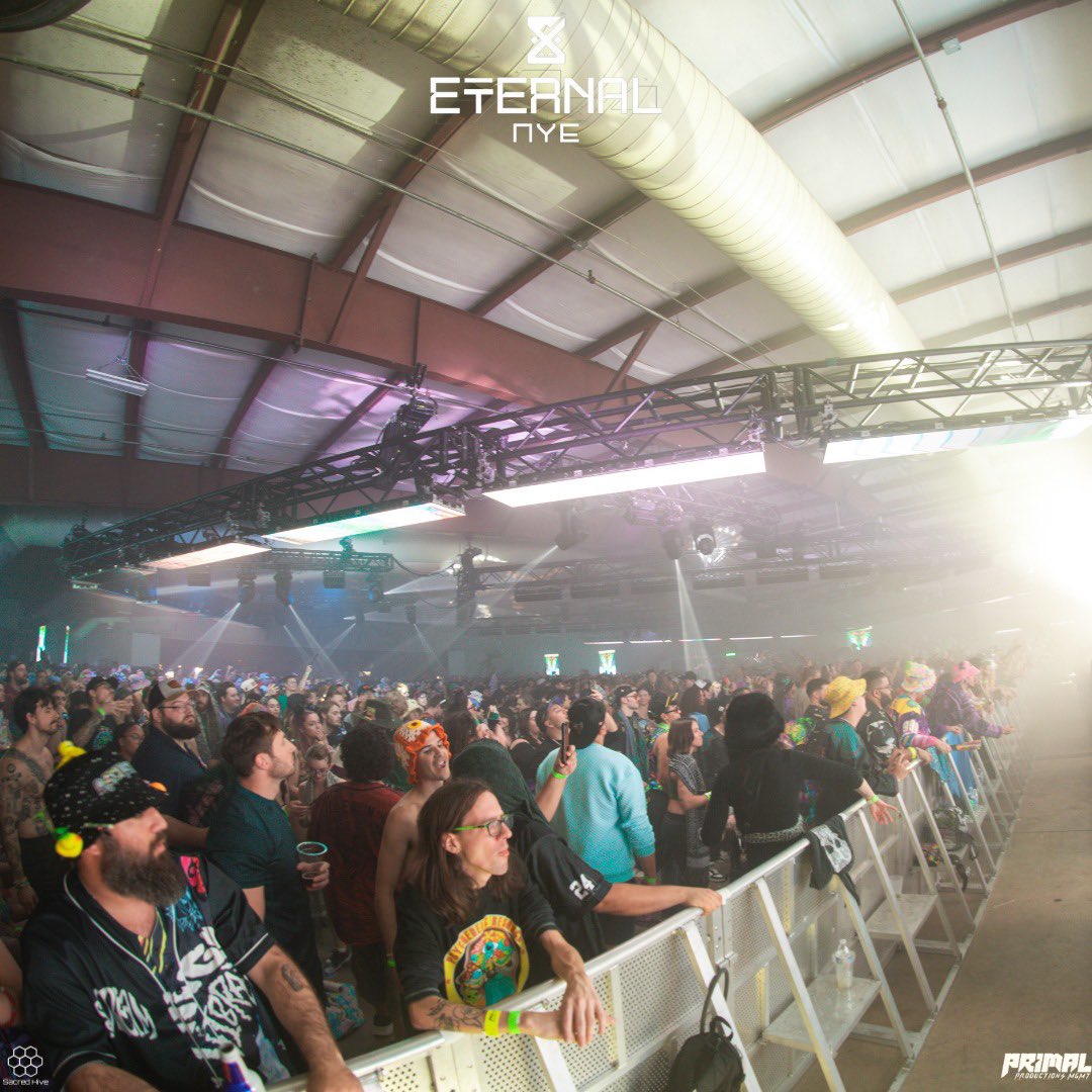 festival full-sends are best with friends 💟✨#orlandoedm