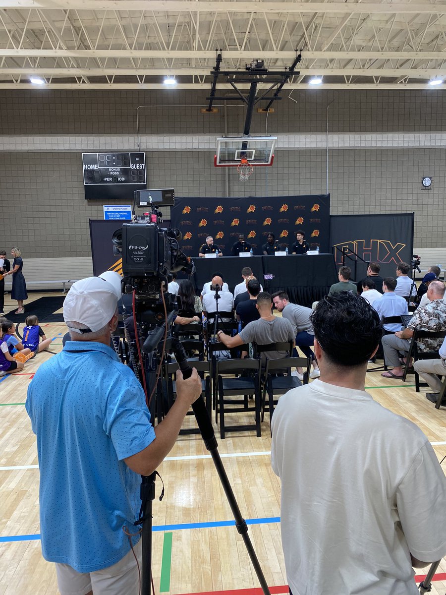 MeganPlain's tweet image. The Suns are introducing their rookies!
Khaman Maluach, Rasheer Fleming and Koby Brea