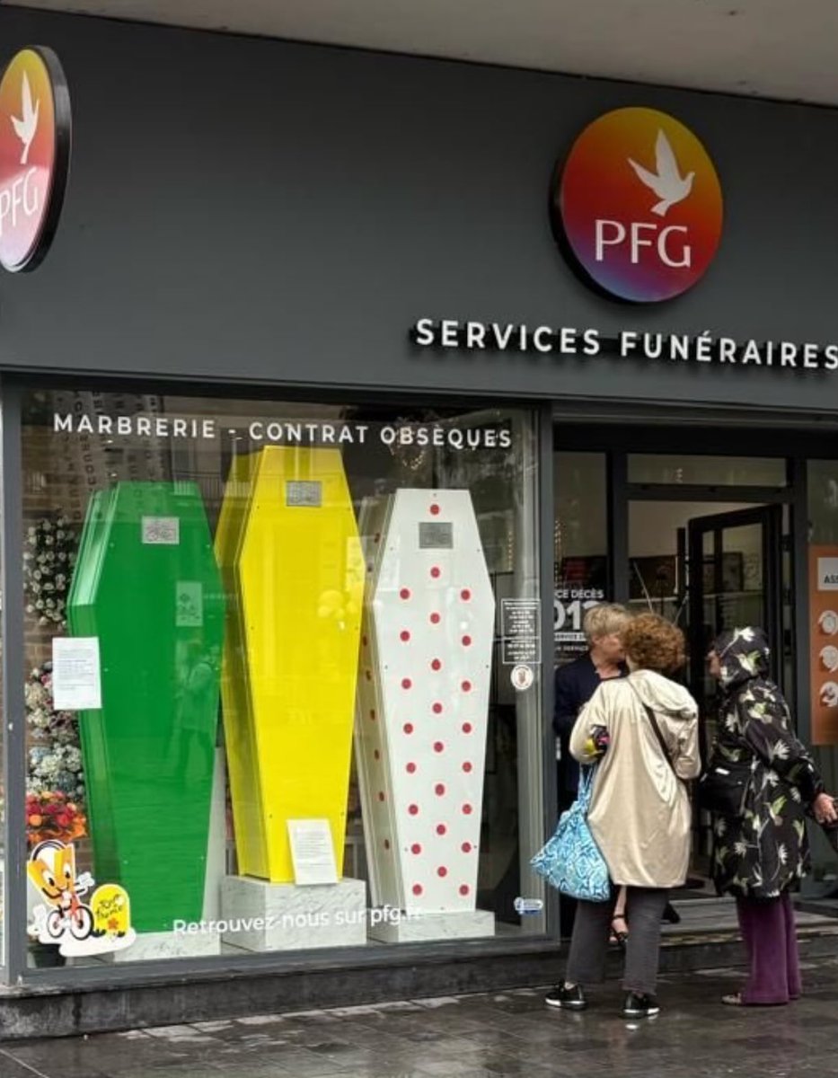 Zo kan #TourDeFrance2025 gerelateerde activatie er uit zien. Hoop niet dat ze een match met de risico’s van wielrennen bedoelen.