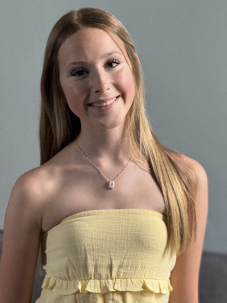 hubbardbradford's tweet image. Happy Birthday, Bryn! I don’t know how you do it all! HS dance, studio classes, competition team, crushing academics, and a busier social schedule than anyone I know. You’re kind, sweet, smart, dedicated, hardworking &amp;amp;unconditionally loving. May 14 treat you well! #HubbardSisters