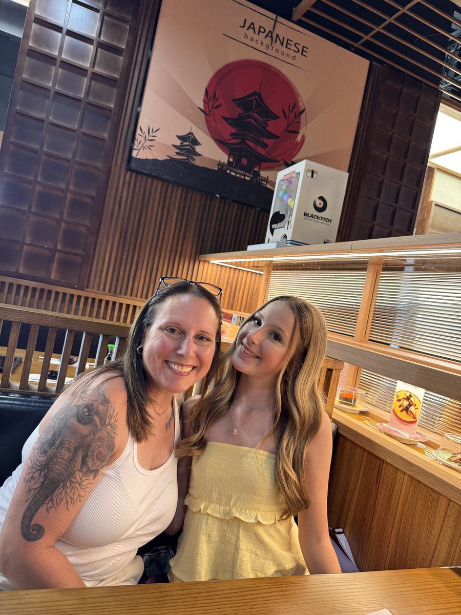 hubbardbradford's tweet image. Happy Birthday, Bryn! I don’t know how you do it all! HS dance, studio classes, competition team, crushing academics, and a busier social schedule than anyone I know. You’re kind, sweet, smart, dedicated, hardworking &amp;amp;unconditionally loving. May 14 treat you well! #HubbardSisters