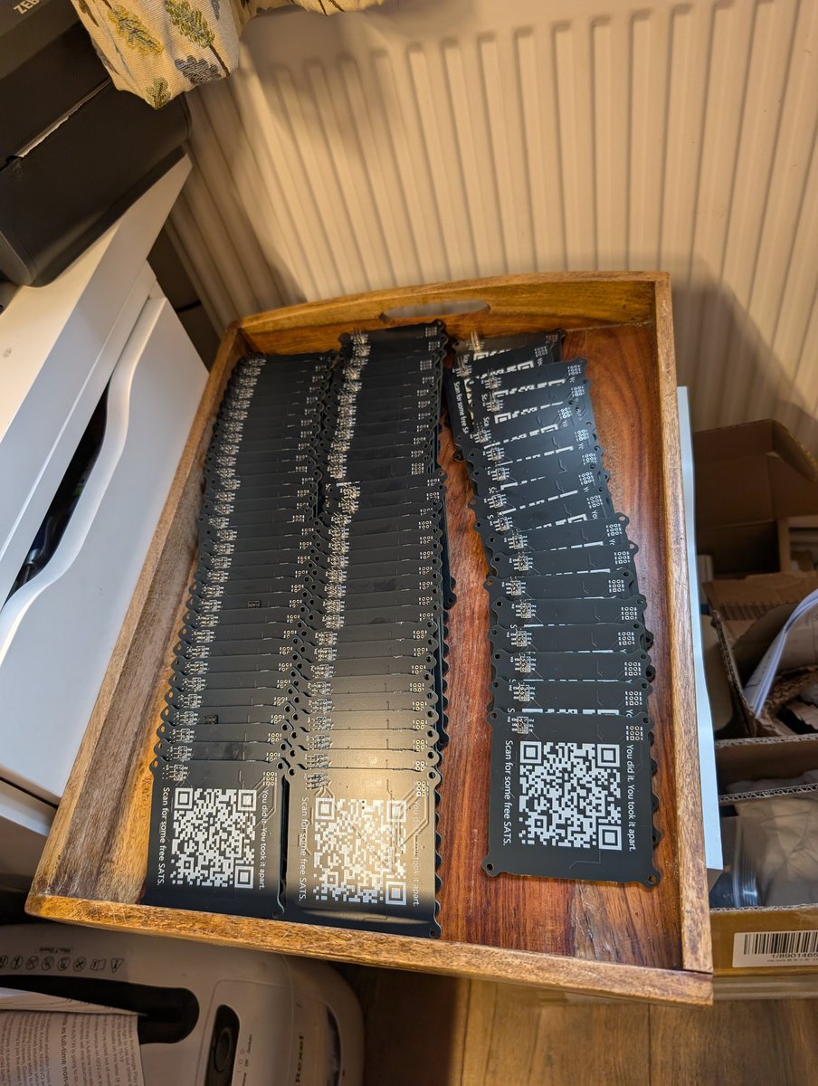 TheSoloMiningCo's tweet image. Spent a good few hours flashing and soldering headers onto the Mein Coffee LED PCBs for @bitshopper_de's latest batch... That was a joyously fun afternoon. This is half of them...!
thesolomining.co/shop/product/g…