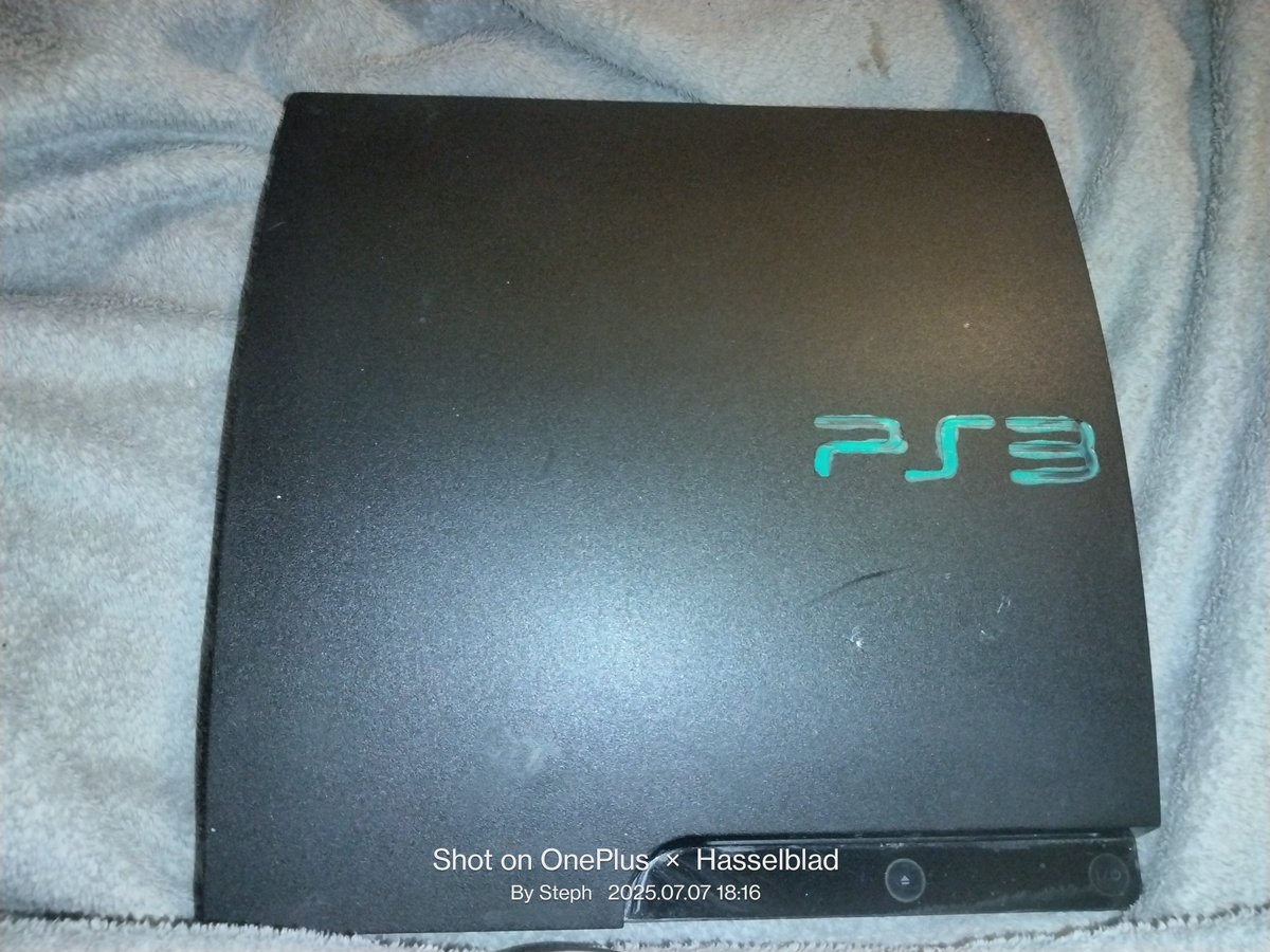 ๐๐๐๐๐๐๐๐ ๐ด๐๐๐ ๐ฝ๐๐๐๐๐๐๐๐ (She) (@nostalgia_rebh) on Twitter photo I've decided to hook my PS3 up to play the original Resident Evil games I've decided to hook my PS3 up to play the original Resident Evil games