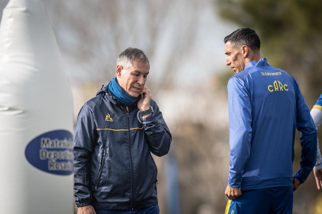 CuchoCanalla's tweet image. Fideo: entonces que dijo nacho sobre los penales y los tiro libres?
Ariel: no te los deja ni en pedo.