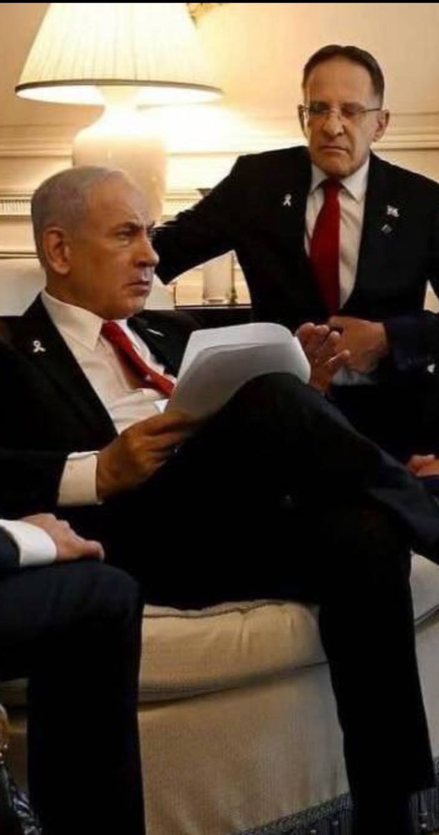 وجه نتن ياهو بعد وصوله خبر الكمين في غزة ( العدد كبير جدا )
.
.
الله يزيدك