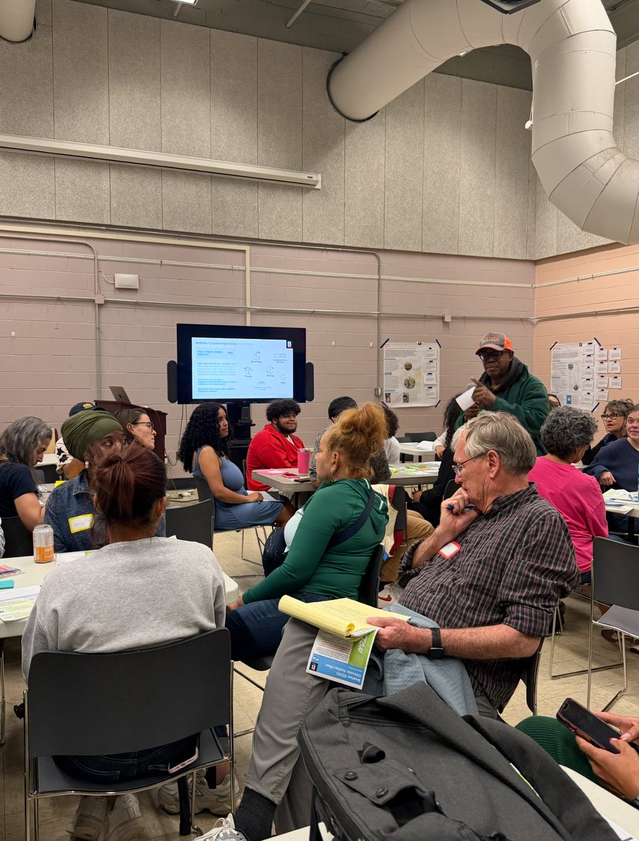 Throwback to the Dorchester workshop we co-hosted for the Boston Climate Action Plan last month! Learn more about the plan and how to get involved at the link in our bio. 🌱💬