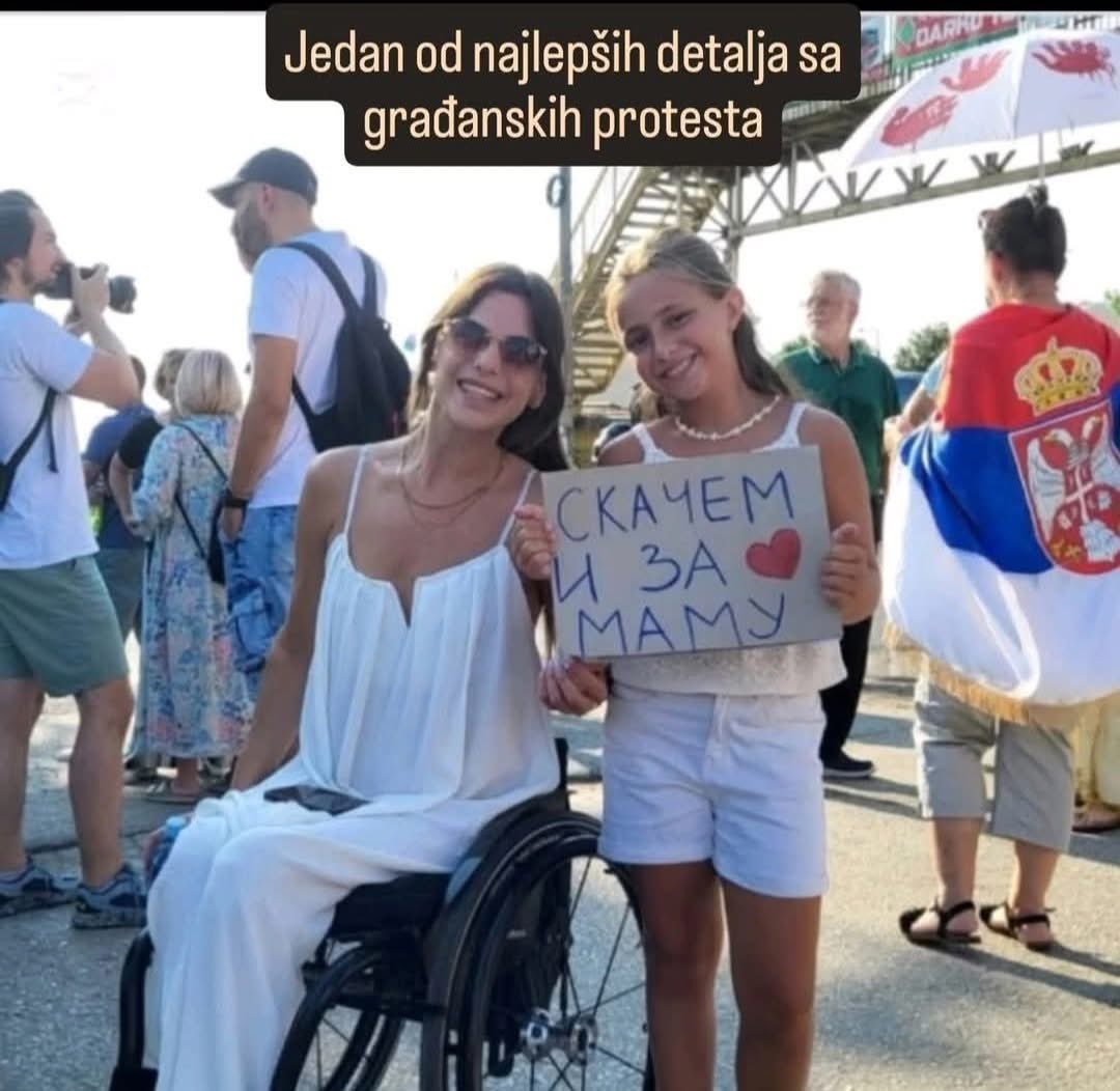 Možete samo da maštate da ovu ljubav, lepotu i snagu možete pobediti, zlikovci.