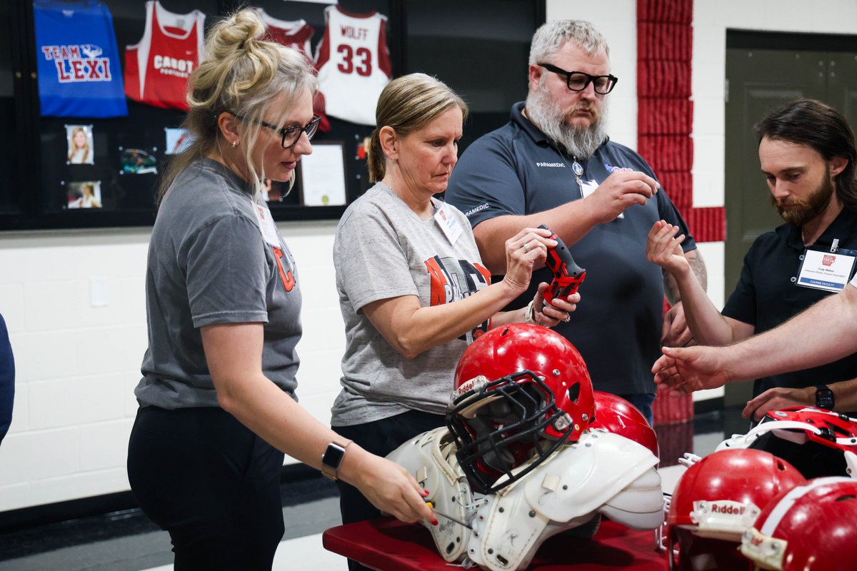 Cabot School District hosted a first-of-its-kind Athletic Emergency Care Conference featuring Super Bowl Champ Clinton McDonald! The Interprofessional Emergency Care Course brought together athletic pros statewide for hands-on training to help save student-athletes' lives.