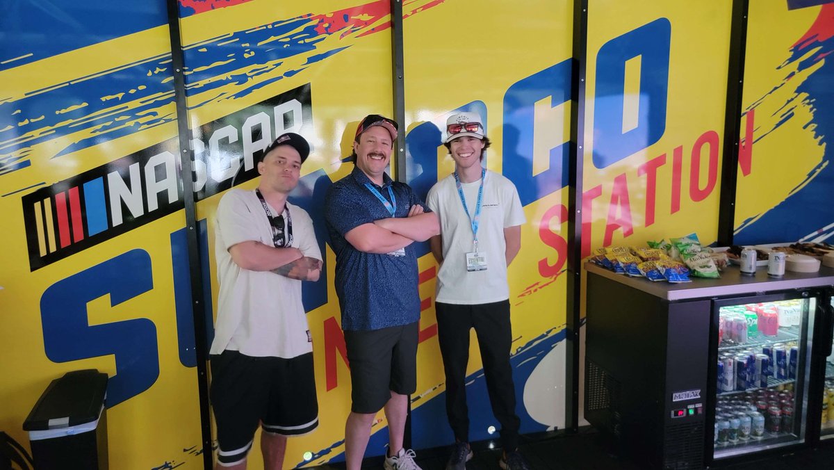 CaseyKirwan95's tweet image. Incredible weekend @NASCARChicago thanks to @ENASCARGG and the lovely hospitality in the #SunocoContentStation. Truly one of the coolest races/places I've gotten to experience. Also had a blast finally getting to meet and hangout with @MattMaloneTV & @GrandPOOBear all weekend. 🔥