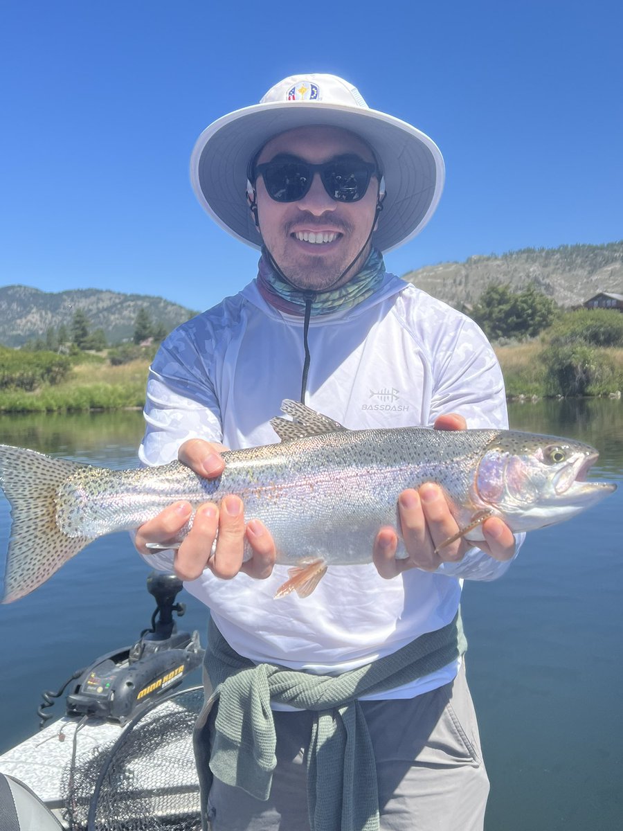 This is a fish I caught. I’m very proud of it. That is all 🎣