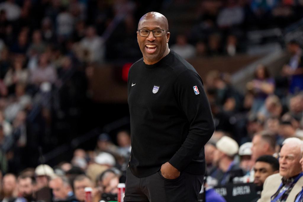 Burning Knicks questions Mike Brown has to answer at first presser trib.al/gJE44uy