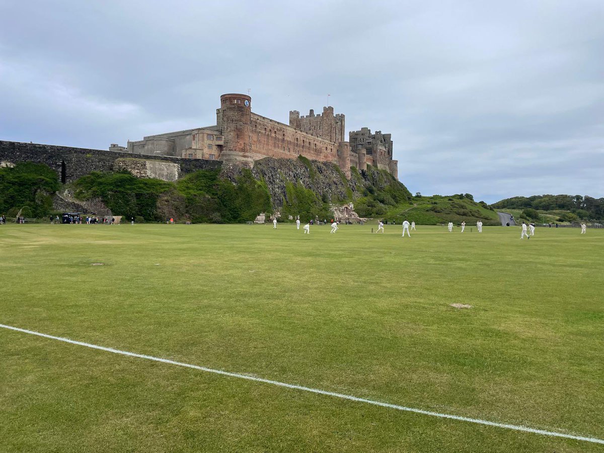 PockLower's tweet photo. No house camp would be complete without some time on Bamburgh beach. The place dreams are made #housecamp25 https://t.co/jtgNINavsA