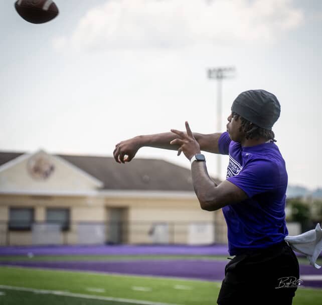 Dylan_Reese_'s tweet image. Lab work! Almost that time!@AHParkerFootba1 @CoachWarren23 @dprice_qb17 @mcgavin_conner @The_Reese_Gang #Bigherd#Runitback#Senioryear#Lastride!