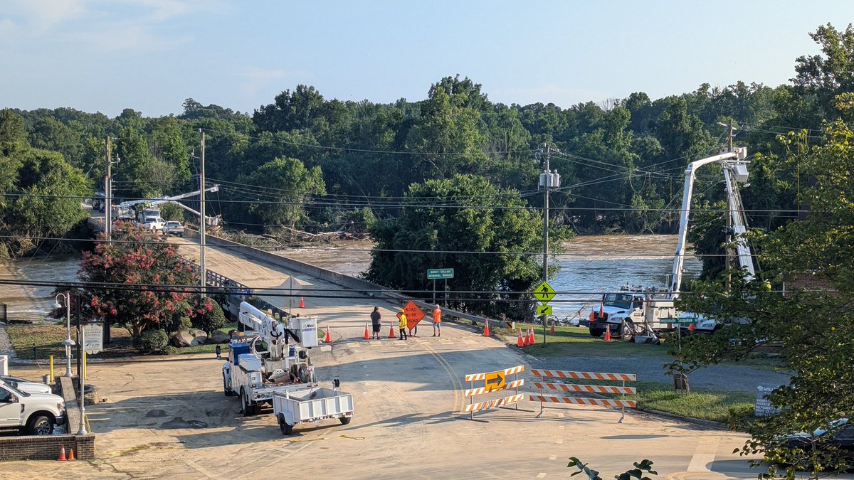 Jeff Brooks (@de_jeffb) on Twitter photo Working both sides of a swollen Haw River to retrieve and repair a line that was knocked into the water after floating tree debris took out a <a href="/DukeEnergy/">Duke Energy</a> pole and line spanning the river. Crews are working into the evening to repair the line which serves >2,500 cust. in the area. Working both sides of a swollen Haw River to retrieve and repair a line that was knocked into the water after floating tree debris took out a <a href="/DukeEnergy/">Duke Energy</a> pole and line spanning the river. Crews are working into the evening to repair the line which serves >2,500 cust. in the area.