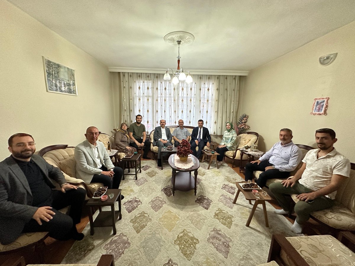Mehmet Munlafalıoğlu (@mmunlafalioglu) on Twitter photo Hac farizasını yerine getirerek kutsal topraklardan dönen Sahipata Mahalle Başkanımız Abdi Kedersiz kardeşimizi, İl Başkanımız <a href="/fatihozgokcen/">Fatih Özgökçen</a> Büyükşehir Belediye Başkanımız <a href="/u_ibrahim_altay/">Uğur İbrahim Altay</a> Meram Belediye Başkanımız <a href="/MustafaKavus/">Mustafa Kavuş</a> ve teşkilat mensuplarımızla birlikte ziyaret Hac farizasını yerine getirerek kutsal topraklardan dönen Sahipata Mahalle Başkanımız Abdi Kedersiz kardeşimizi, İl Başkanımız <a href="/fatihozgokcen/">Fatih Özgökçen</a> Büyükşehir Belediye Başkanımız <a href="/u_ibrahim_altay/">Uğur İbrahim Altay</a> Meram Belediye Başkanımız <a href="/MustafaKavus/">Mustafa Kavuş</a> ve teşkilat mensuplarımızla birlikte ziyaret