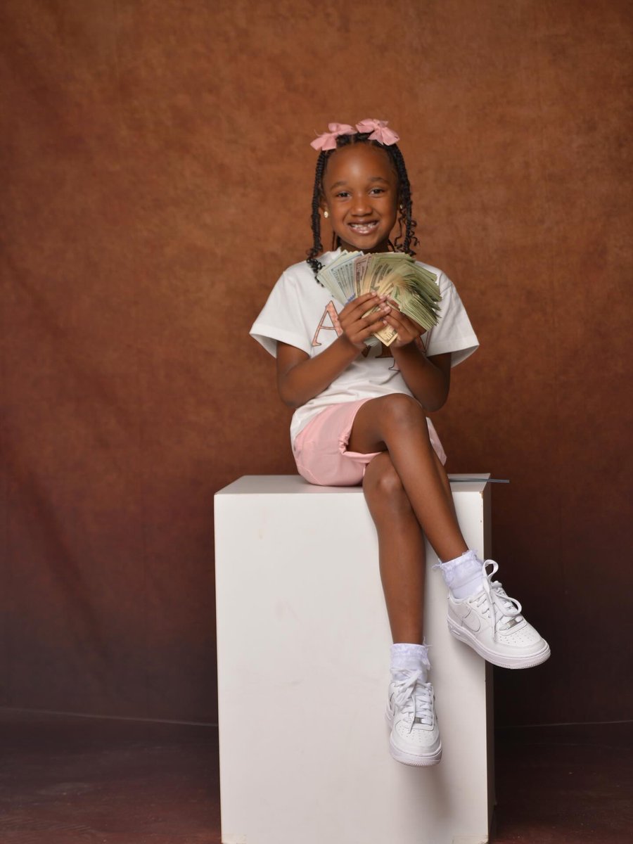 Screaming Happy Birthday to my 777 baby! My Golden Child🫶🏽👑💞