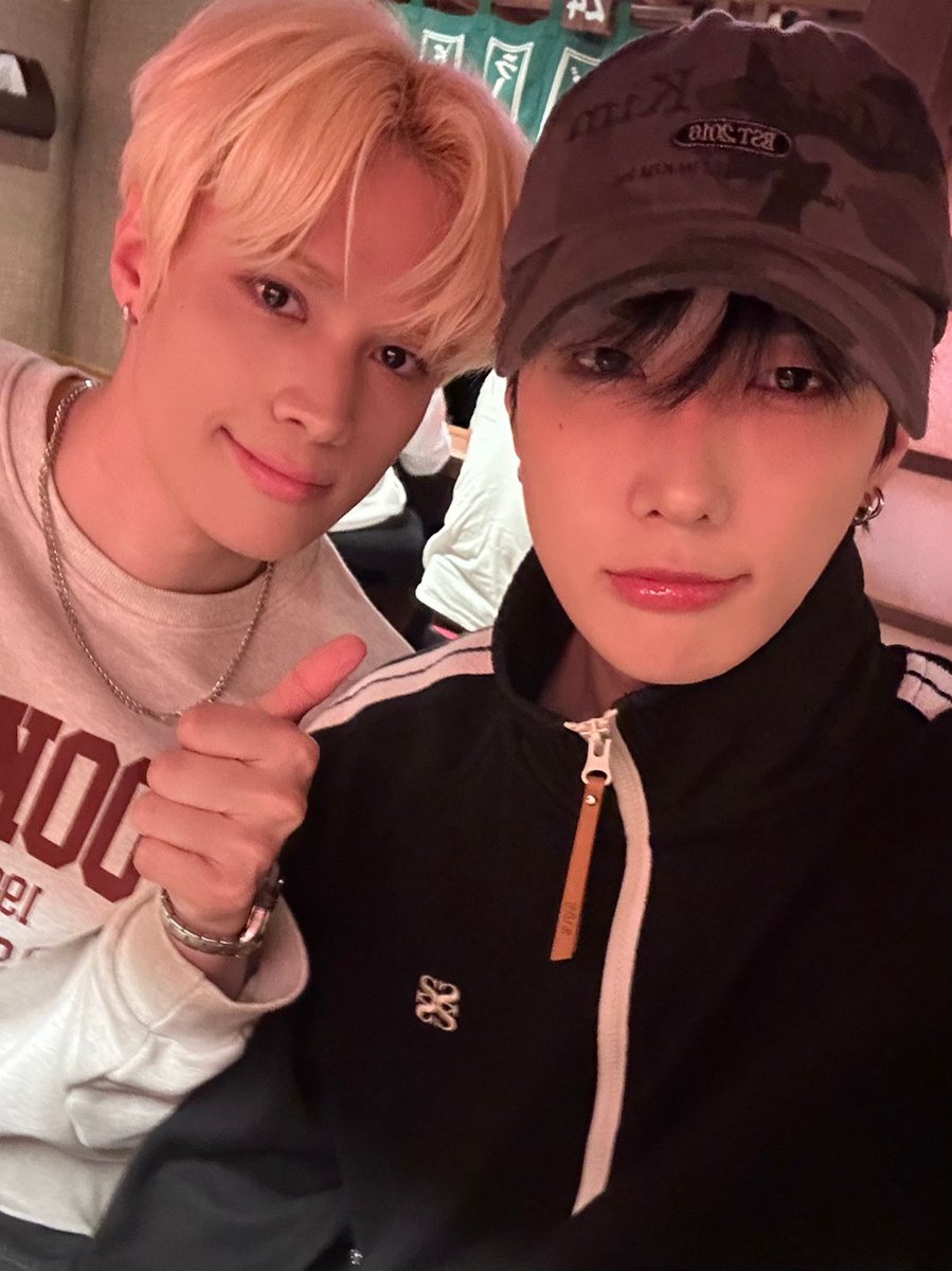 onepacto's tweet photo. “how is he?”                 “he’s still with me” https://t.co/fa64PlxehW